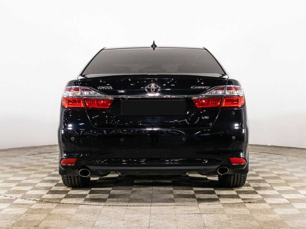 Toyota Camry с пробегом — 2016 год. Фото: #5