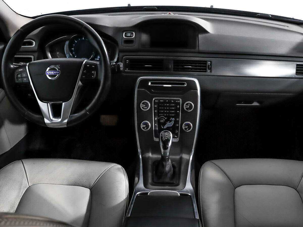 Volvo XC70 с пробегом — 2014 год. Фото: #13