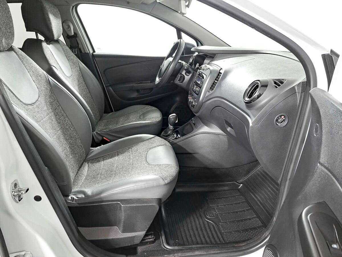 Renault Kaptur с пробегом — 2018 год. Фото: #8