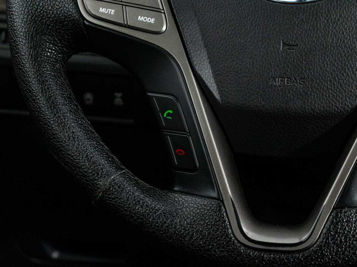 Hyundai Santa Fe с пробегом — 2017 год. Фото: #26