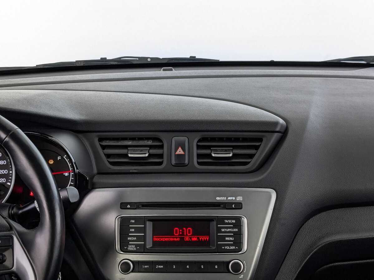 Kia Rio с пробегом — 2016 год. Фото: #12