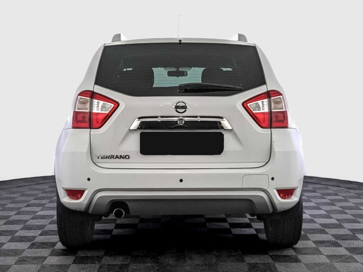 Nissan Terrano с пробегом — 2015 год. Фото: #5