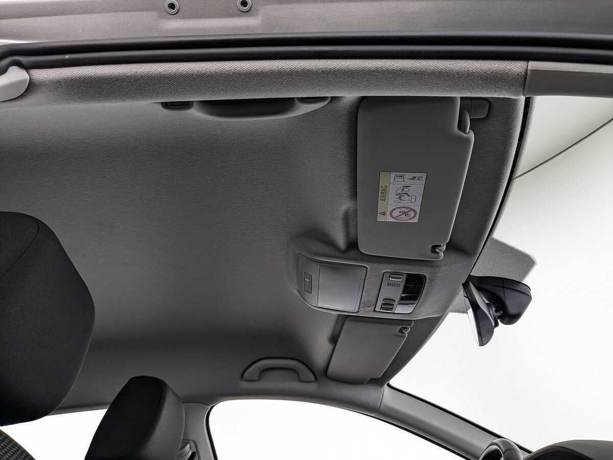 Volkswagen Polo с пробегом — 2021 год. Фото: #18