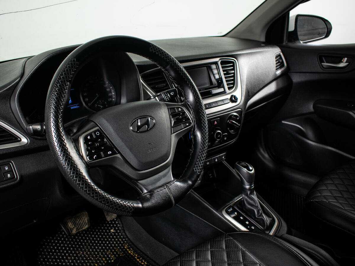 Hyundai Solaris с пробегом — 2018 год. Фото: #12