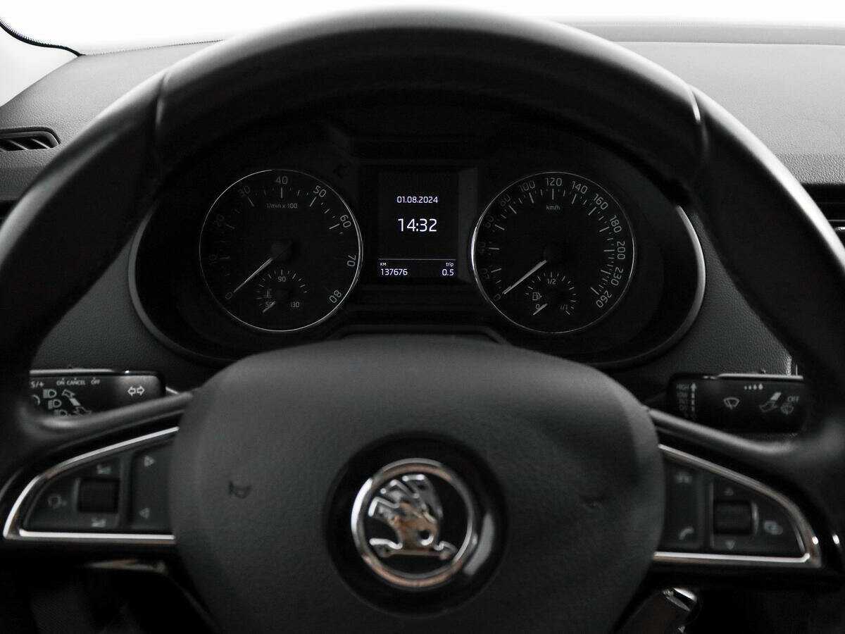 Skoda Octavia с пробегом — 2016 год. Фото: #15