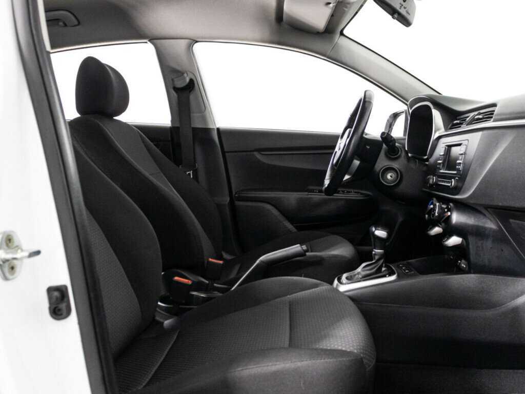 Kia Rio с пробегом — 2020 год. Фото: #21