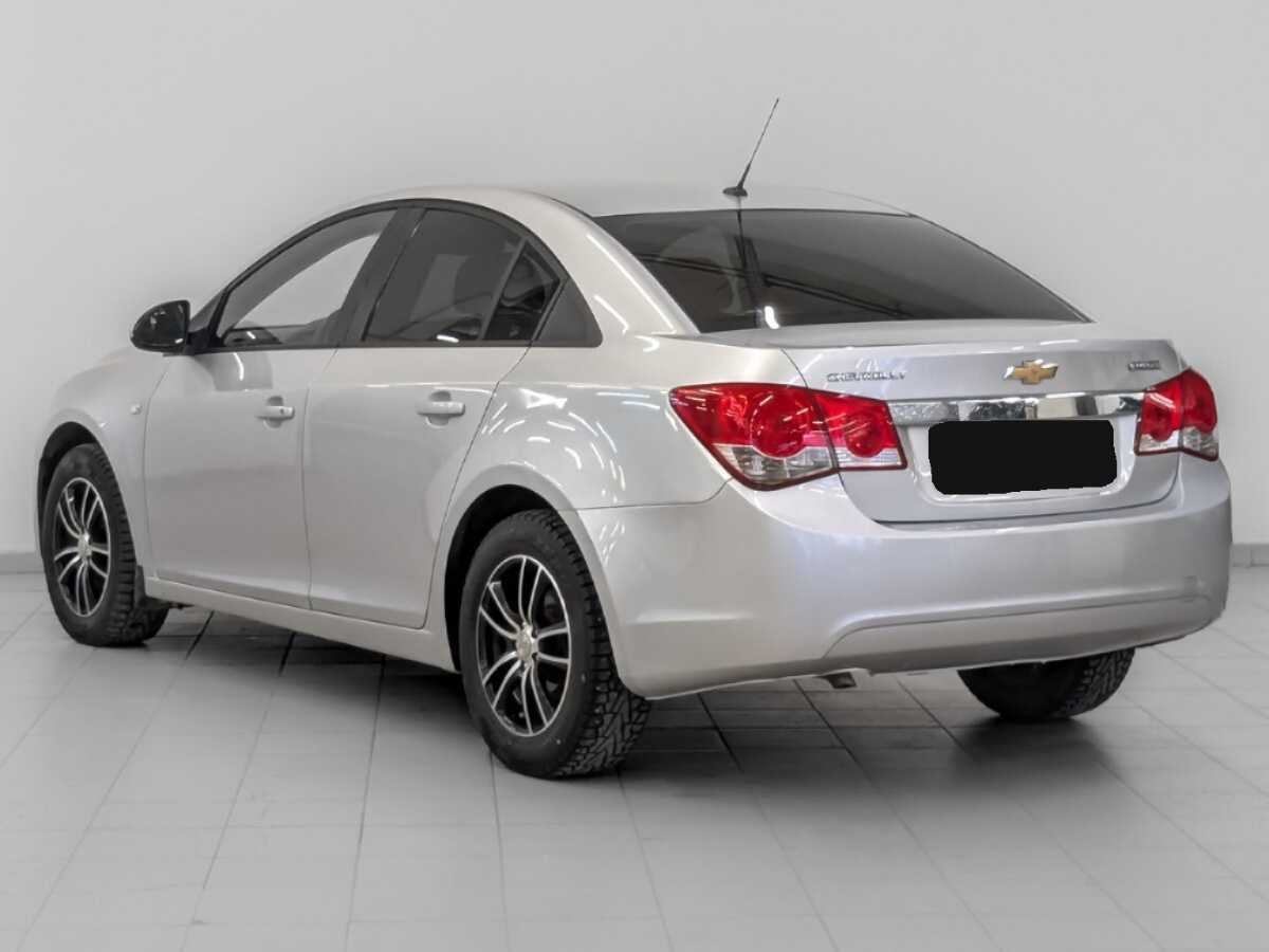 Chevrolet Cruze с пробегом — 2013 год. Фото: #6