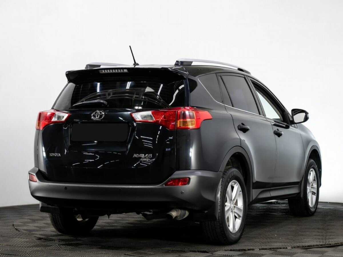Toyota RAV4 с пробегом — 2013 год. Фото: #3