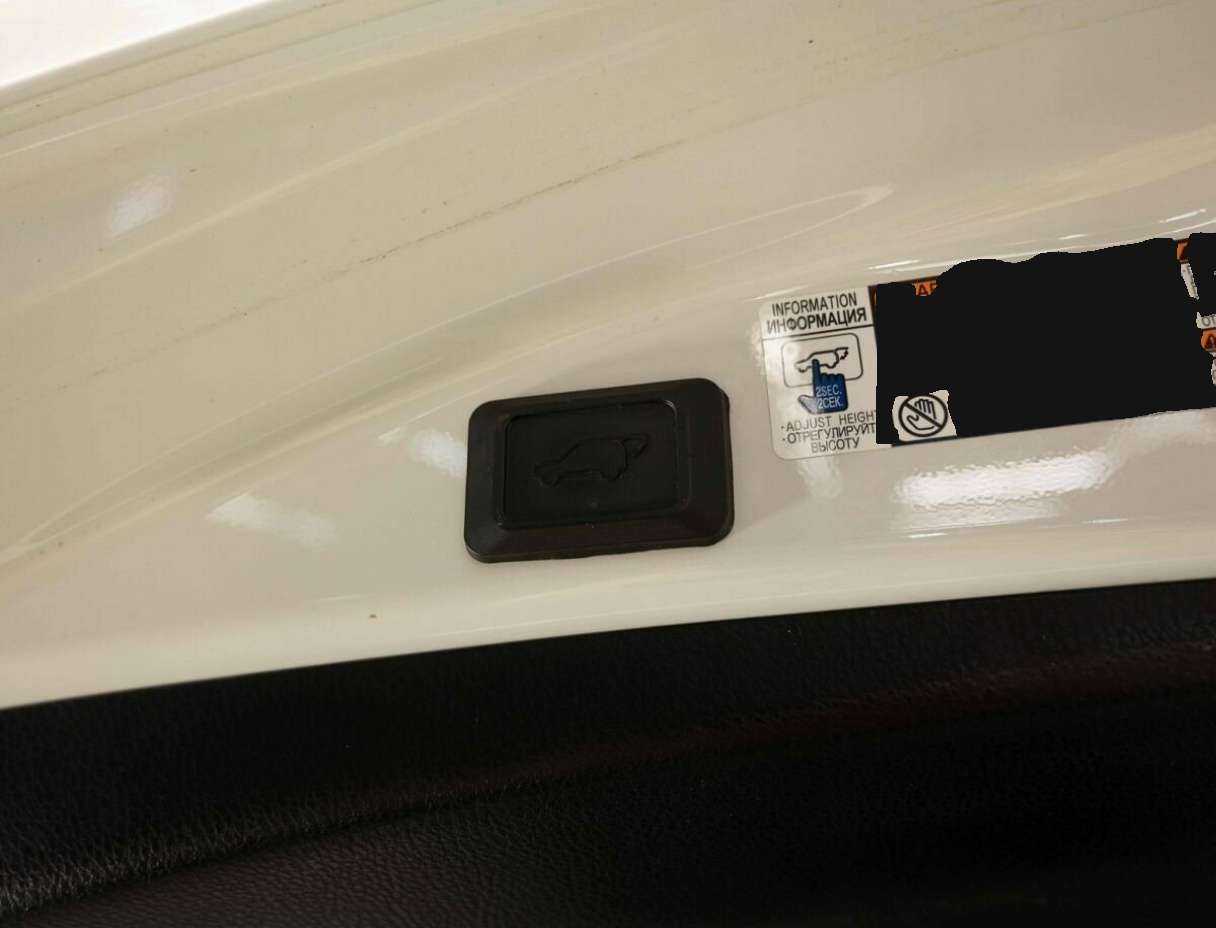 Toyota RAV4 с пробегом — 2017 год. Фото: #18