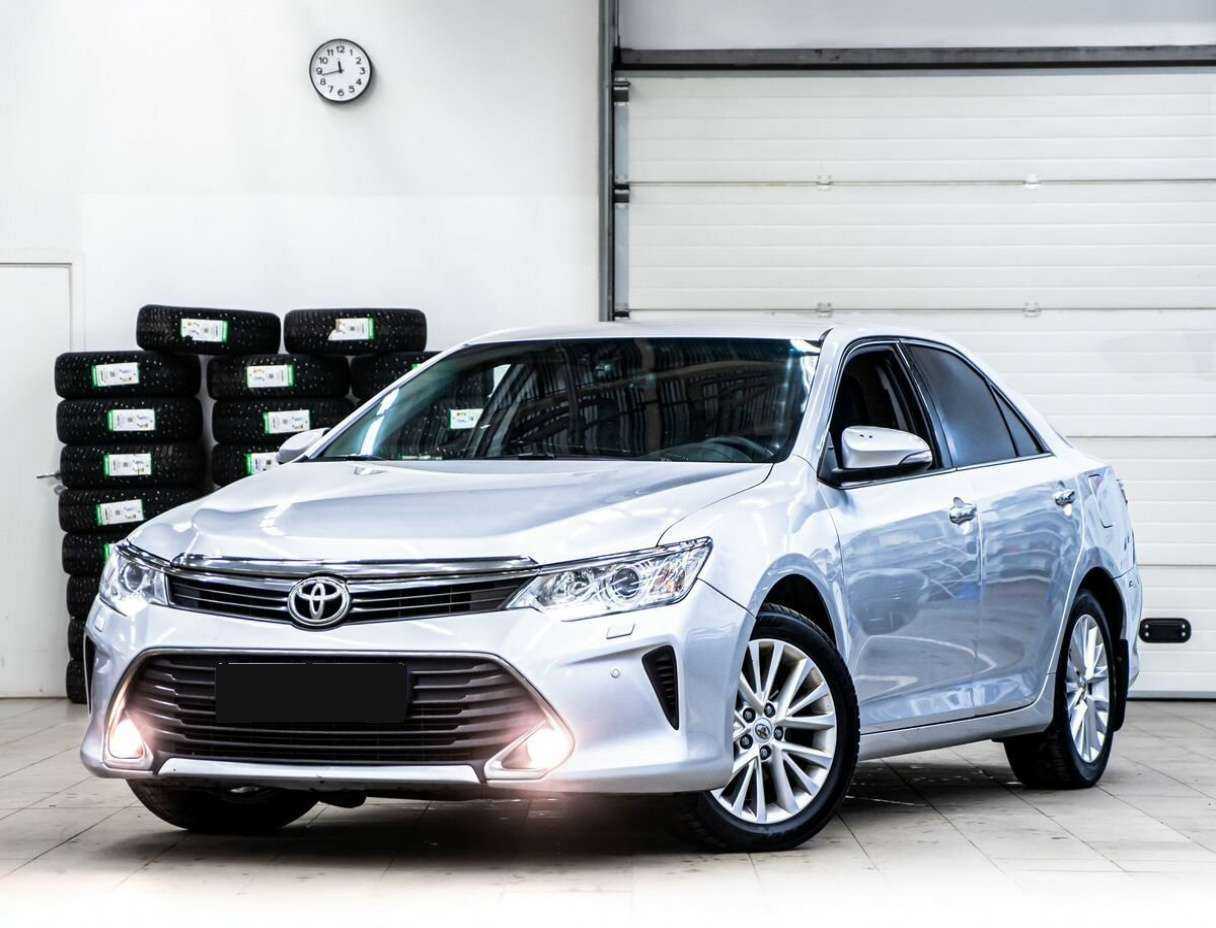 Toyota Camry с пробегом — 2015 год. Фото: #0