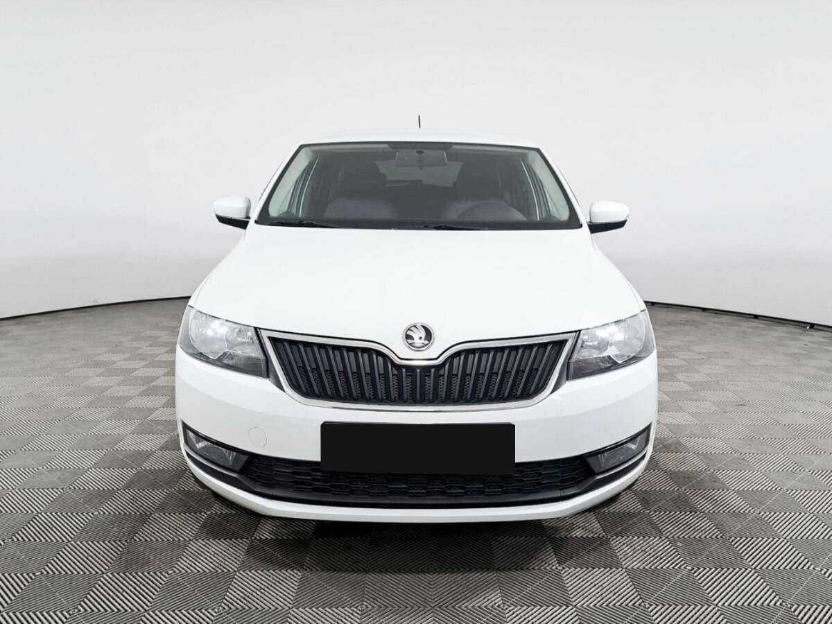 Skoda Rapid с пробегом — 2019 год. Фото: #1