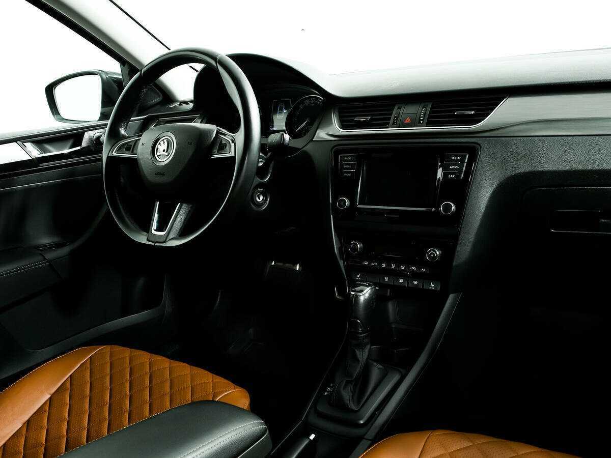 Skoda Rapid с пробегом — 2018 год. Фото: #8