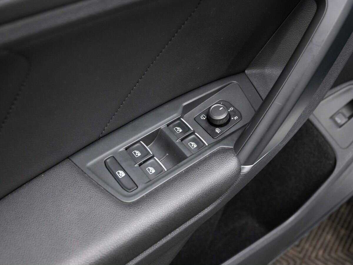 Volkswagen Tiguan с пробегом — 2018 год. Фото: #18