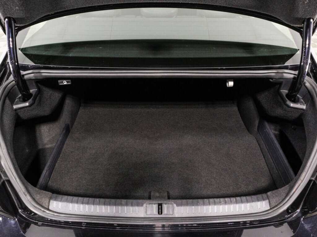 Volkswagen Passat с пробегом — 2016 год. Фото: #13