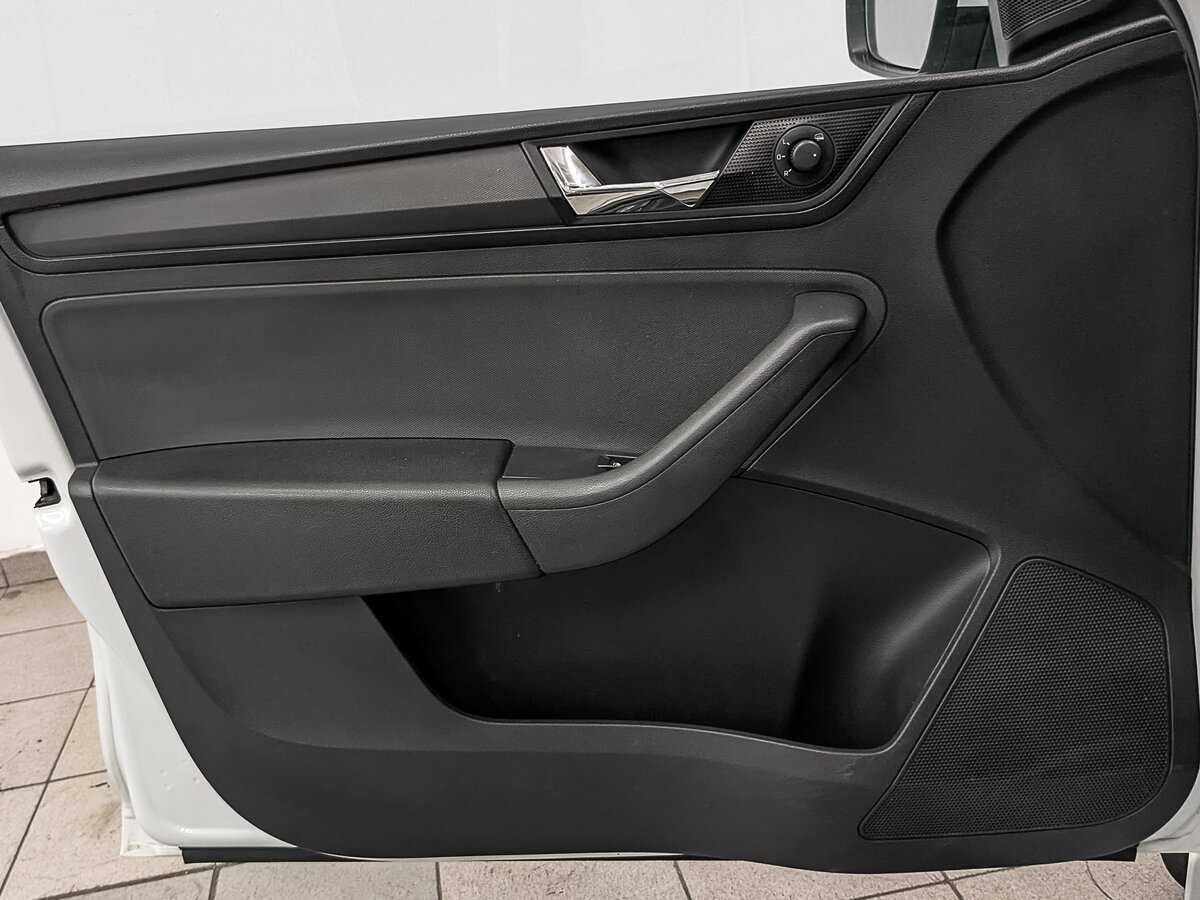 Skoda Rapid с пробегом — 2017 год. Фото: #18