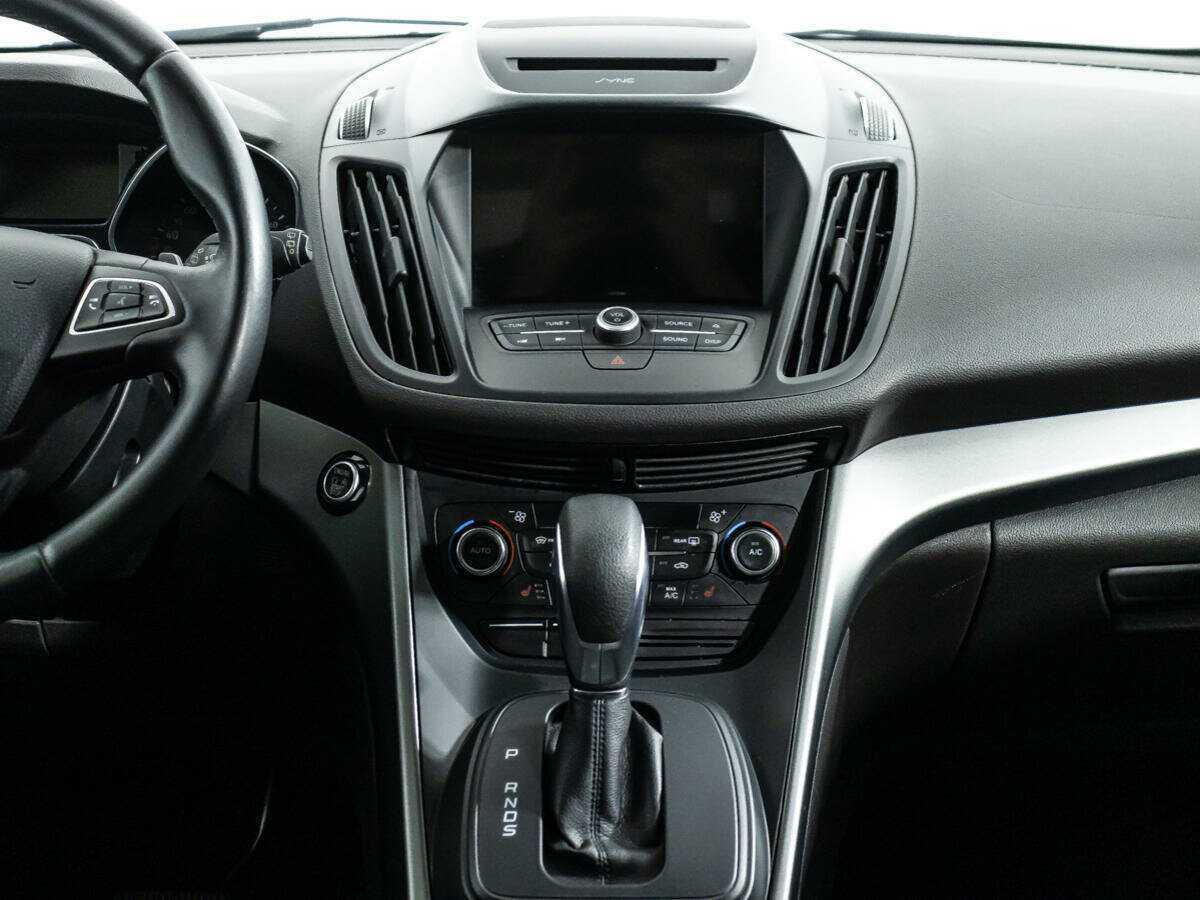 Ford Kuga с пробегом — 2017 год. Фото: #13