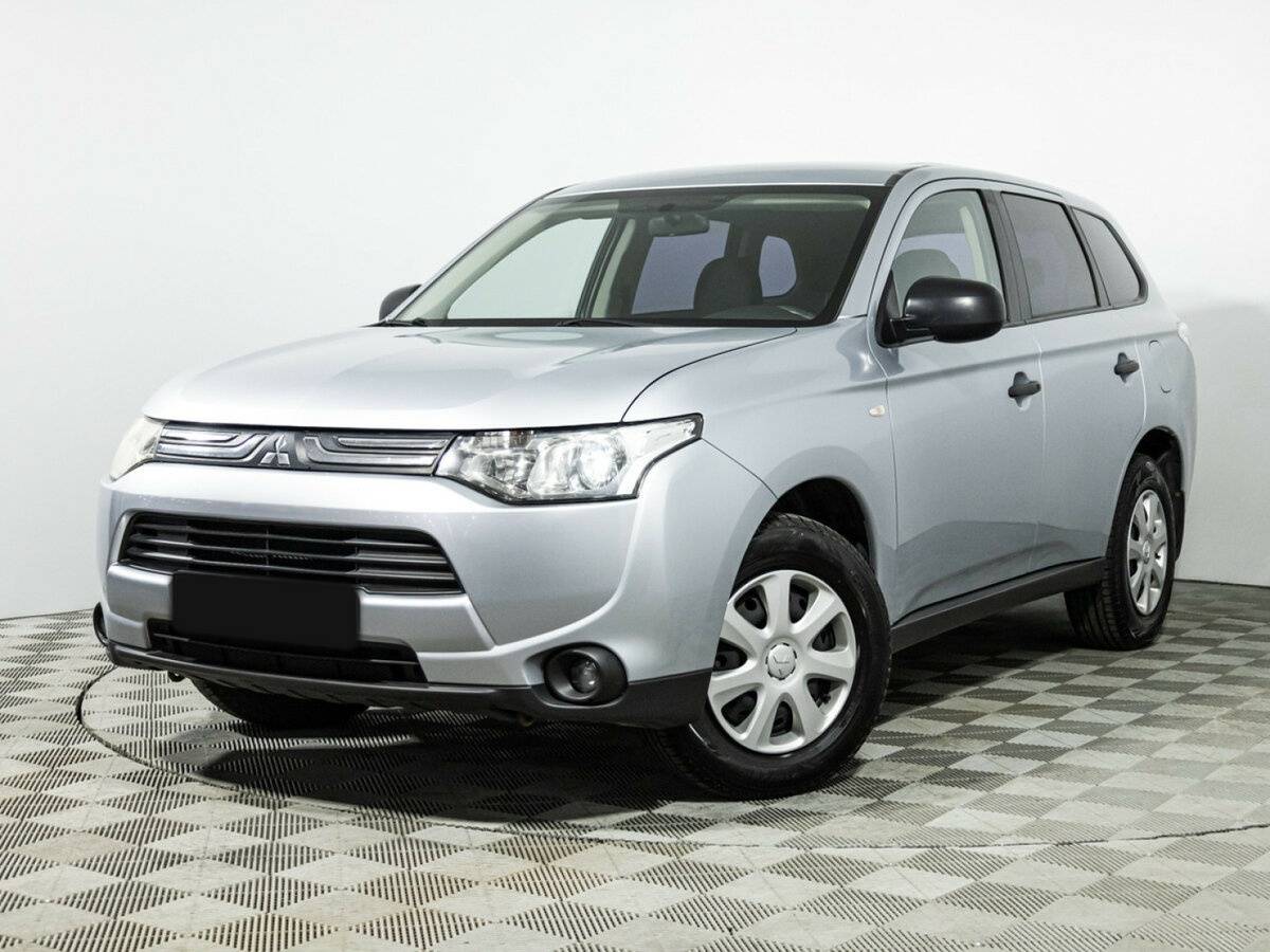 Mitsubishi Outlander с пробегом — 2013 год. Фото: #0