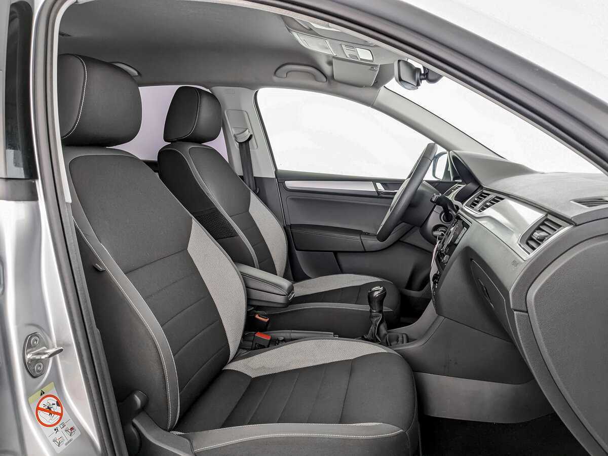 Skoda Rapid с пробегом — 2018 год. Фото: #18