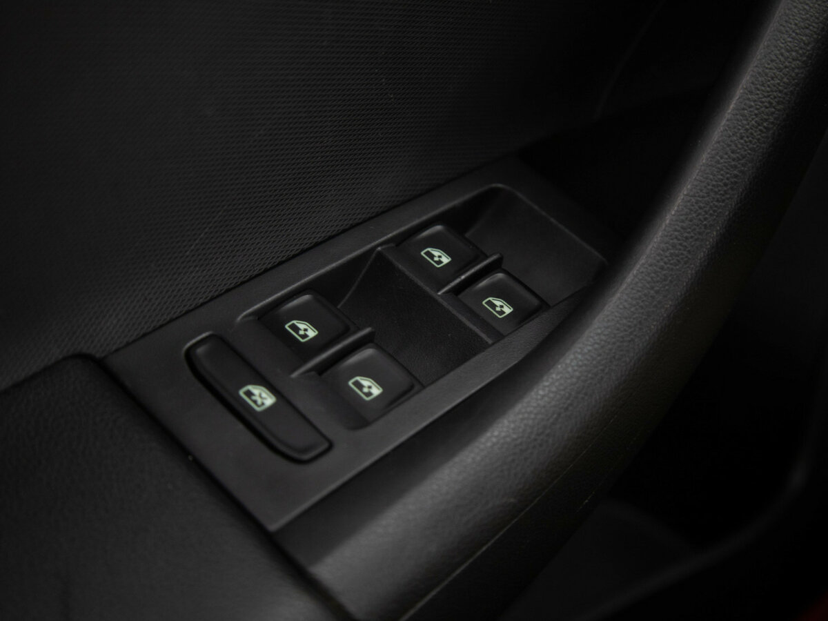 Skoda Rapid с пробегом — 2019 год. Фото: #13