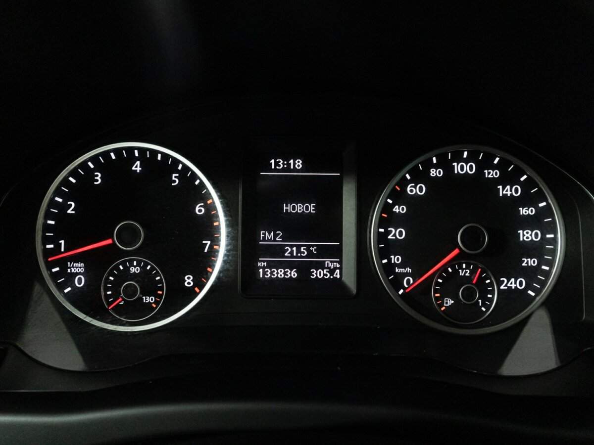 Volkswagen Tiguan с пробегом — 2015 год. Фото: #11