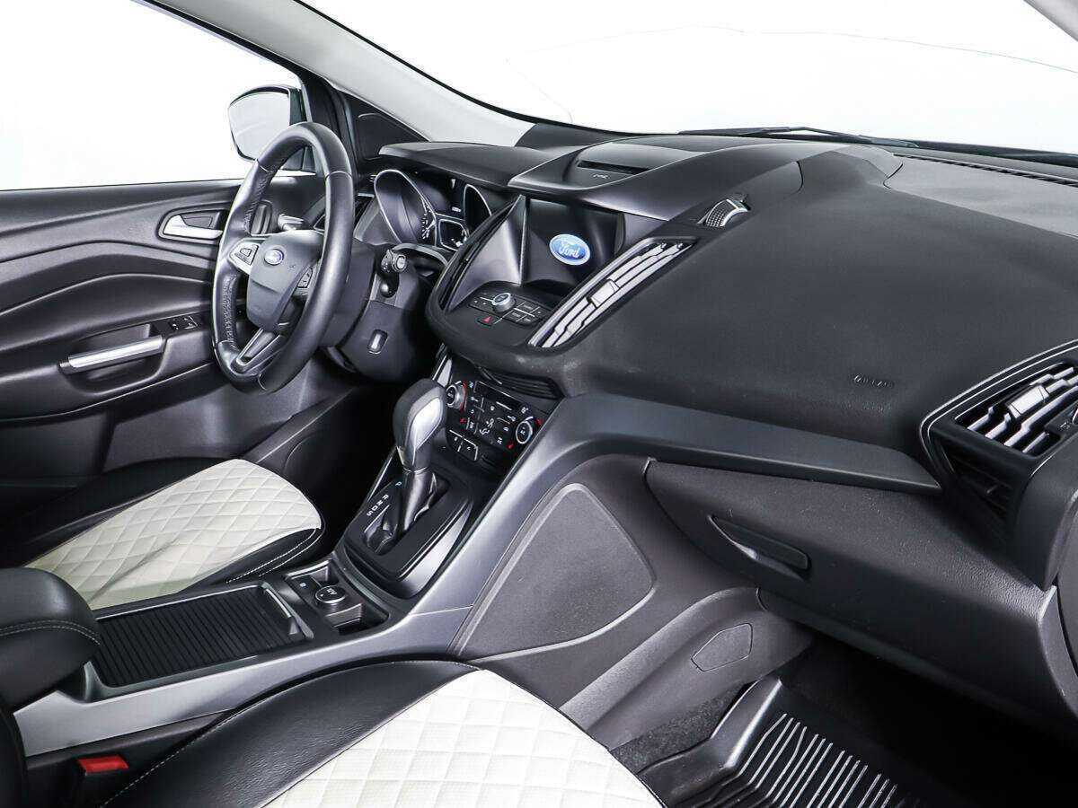 Ford Kuga с пробегом — 2019 год. Фото: #8