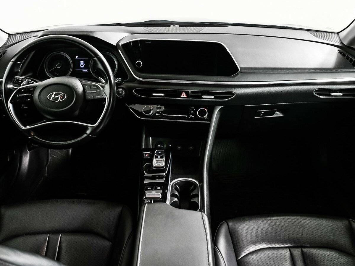 Hyundai Sonata с пробегом — 2020 год. Фото: #10