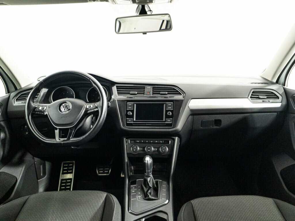 Volkswagen Tiguan с пробегом — 2018 год. Фото: #12