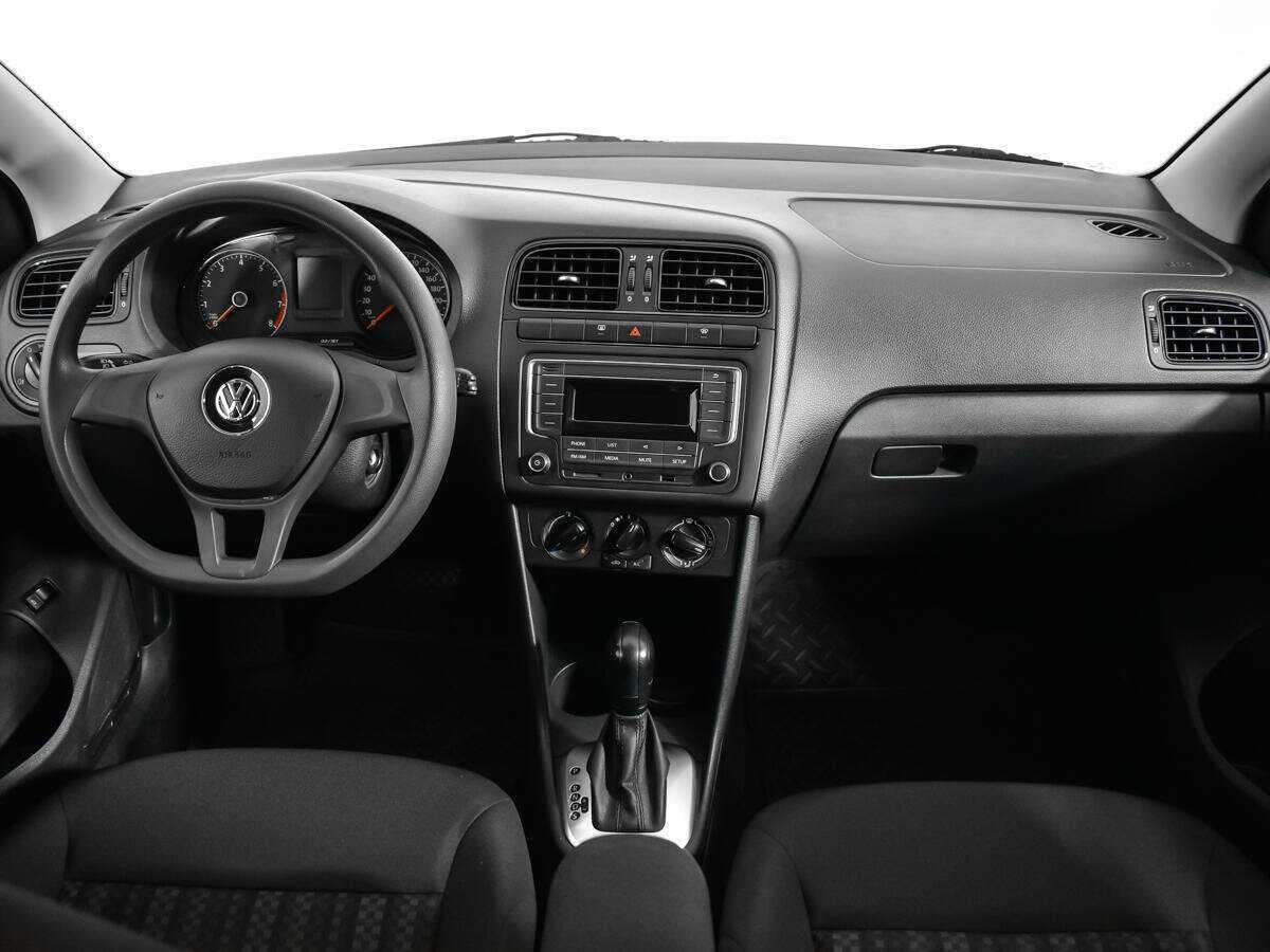 Volkswagen Polo с пробегом — 2019 год. Фото: #10
