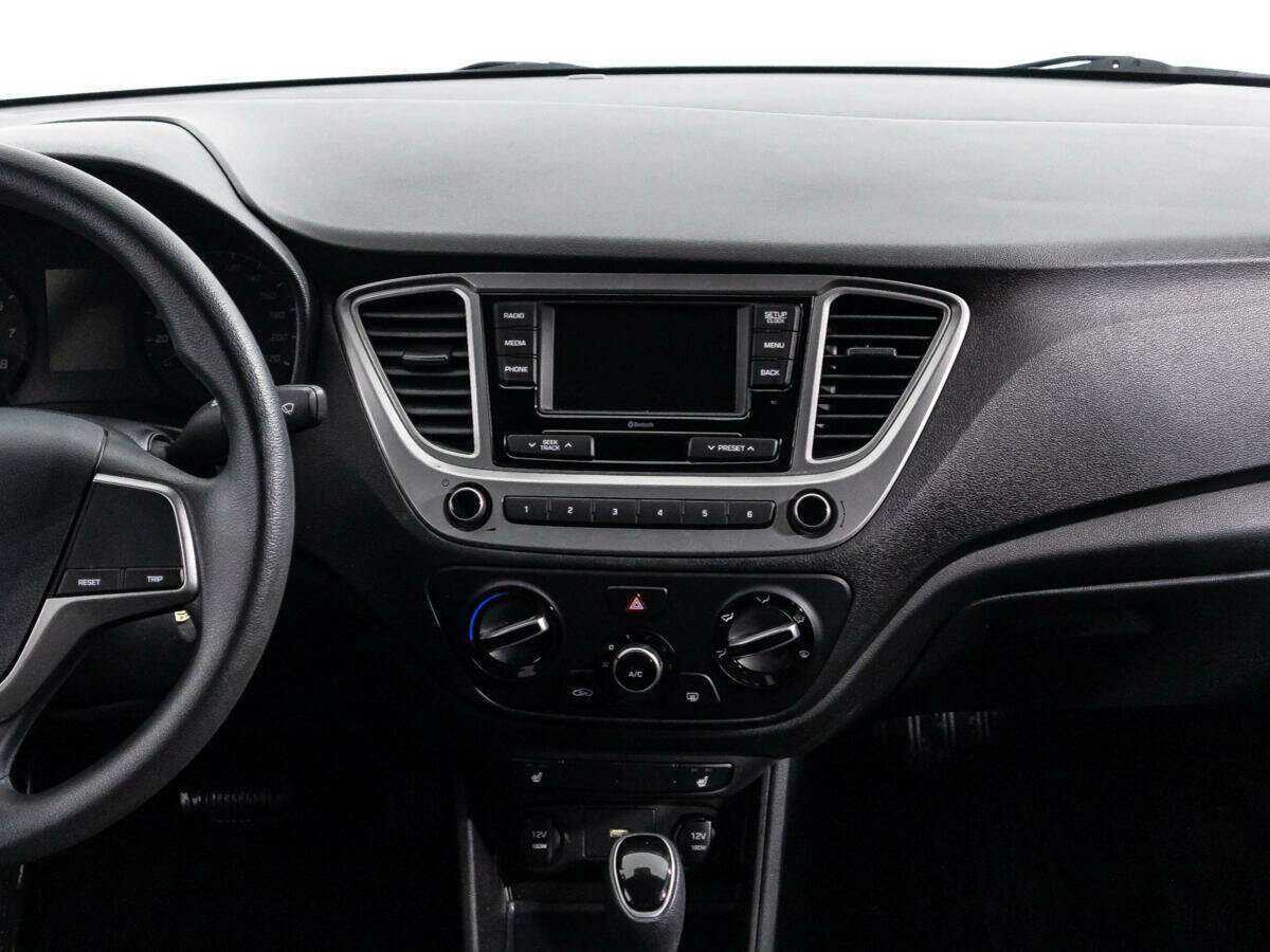 Hyundai Solaris с пробегом — 2021 год. Фото: #13