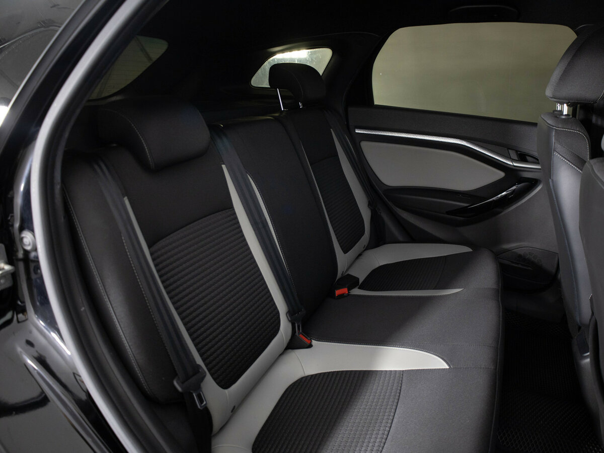 Lada (ВАЗ) Vesta с пробегом — 2021 год. Фото: #12