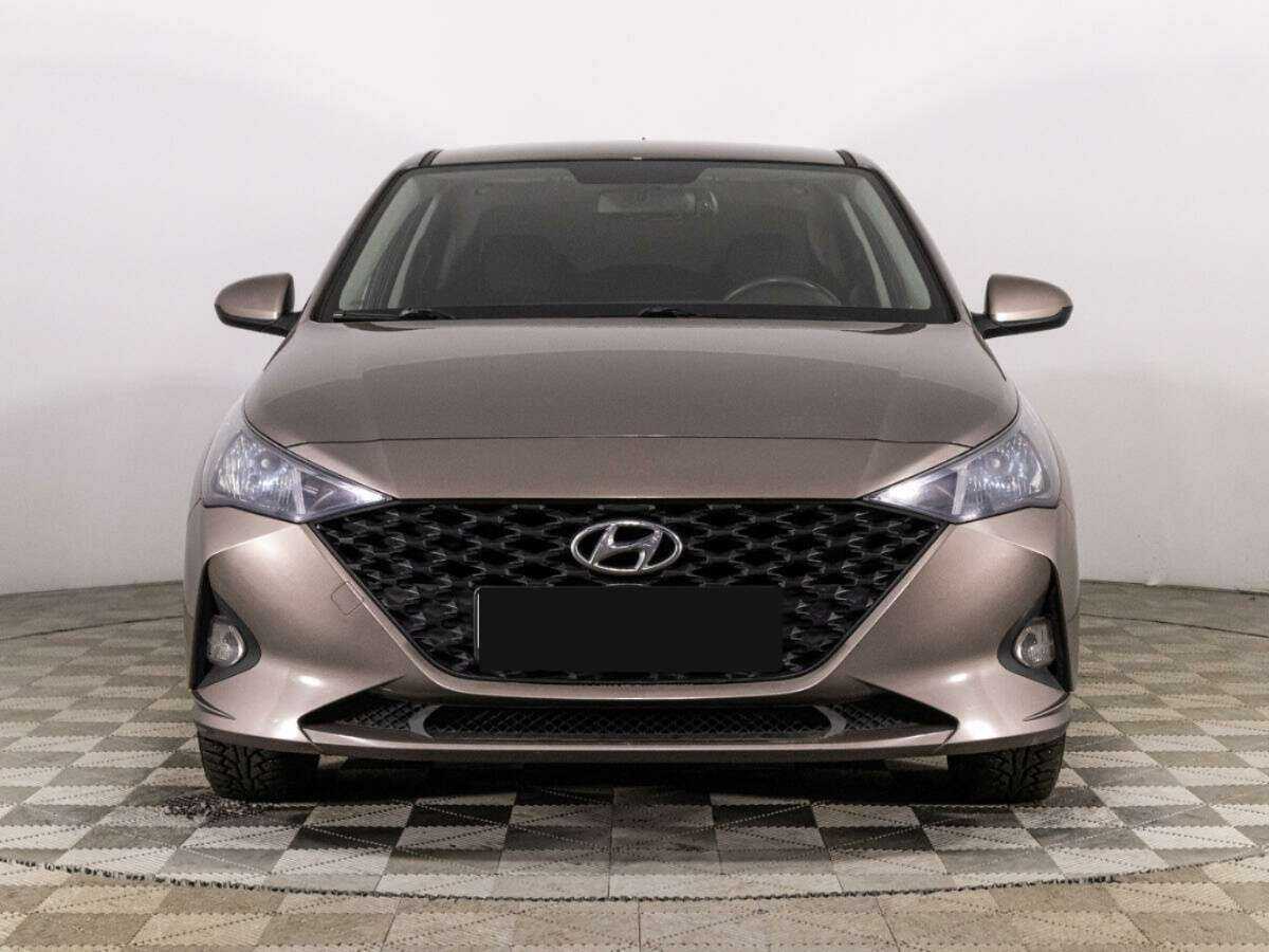 Hyundai Solaris с пробегом — 2021 год. Фото: #1