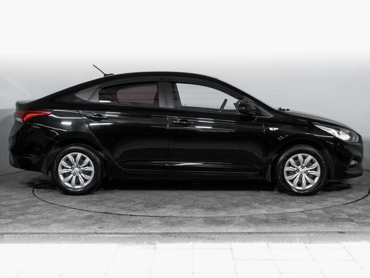 Hyundai Solaris с пробегом — 2018 год. Фото: #3