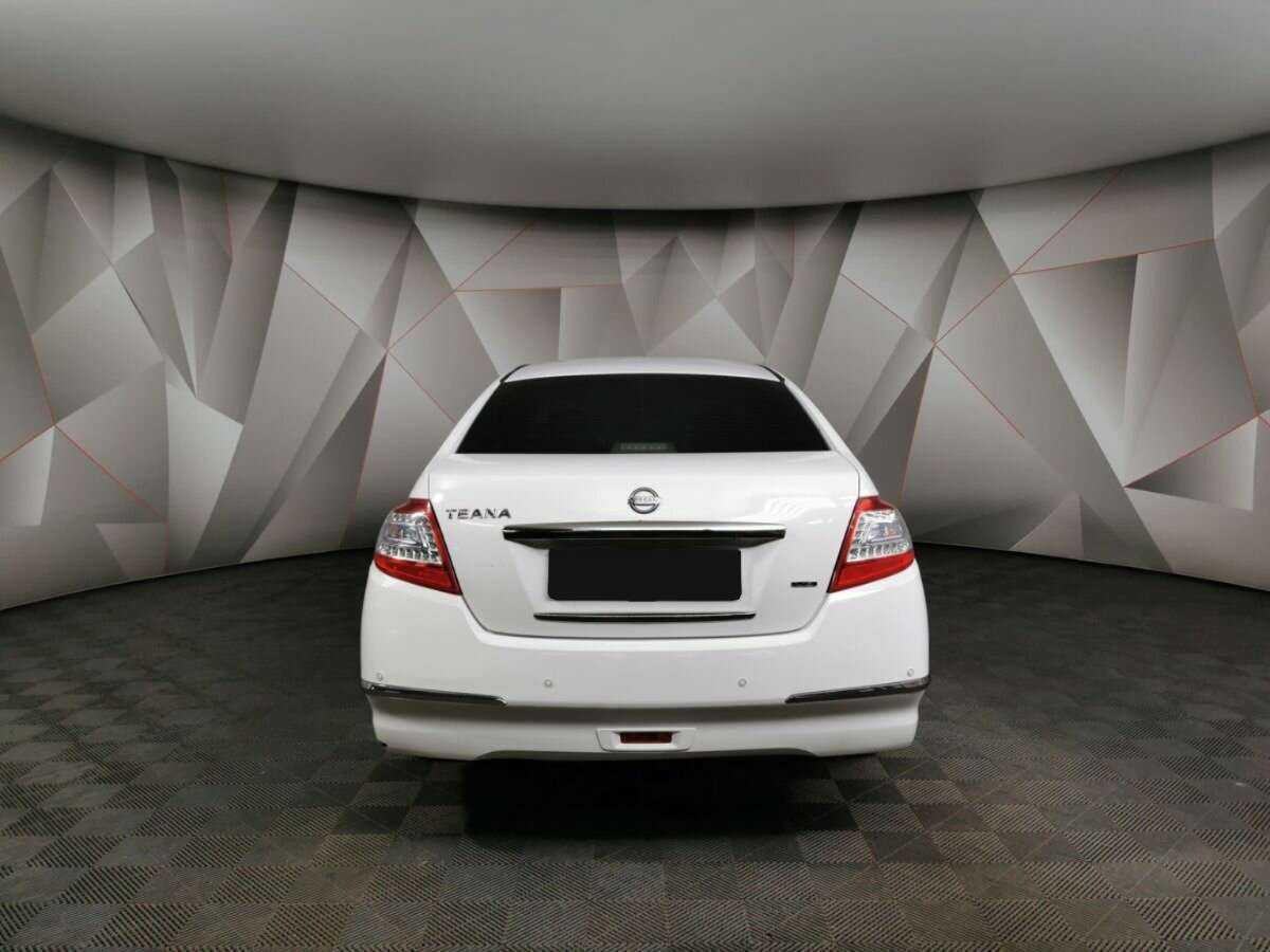 Nissan Teana с пробегом — 2012 год. Фото: #7