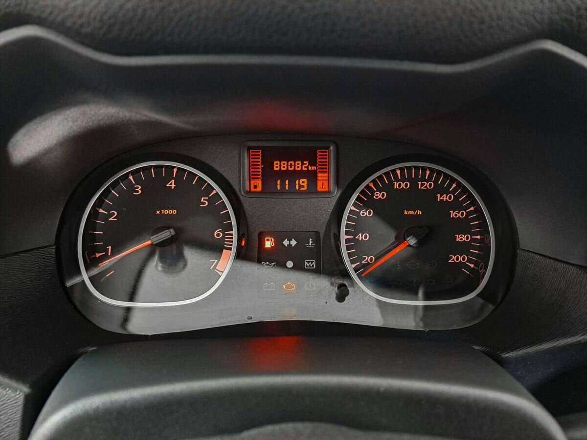 Renault Duster с пробегом — 2012 год. Фото: #10