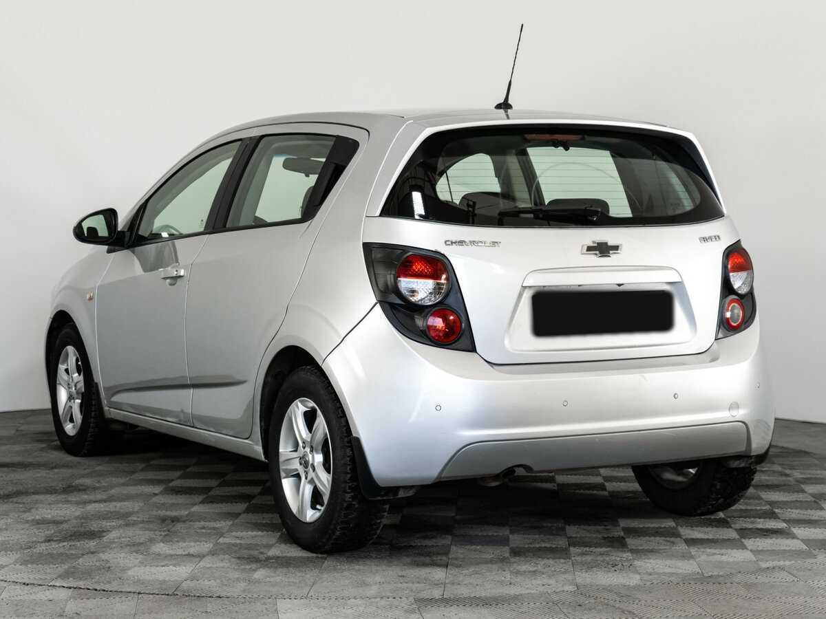 Chevrolet Aveo с пробегом — 2013 год. Фото: #6