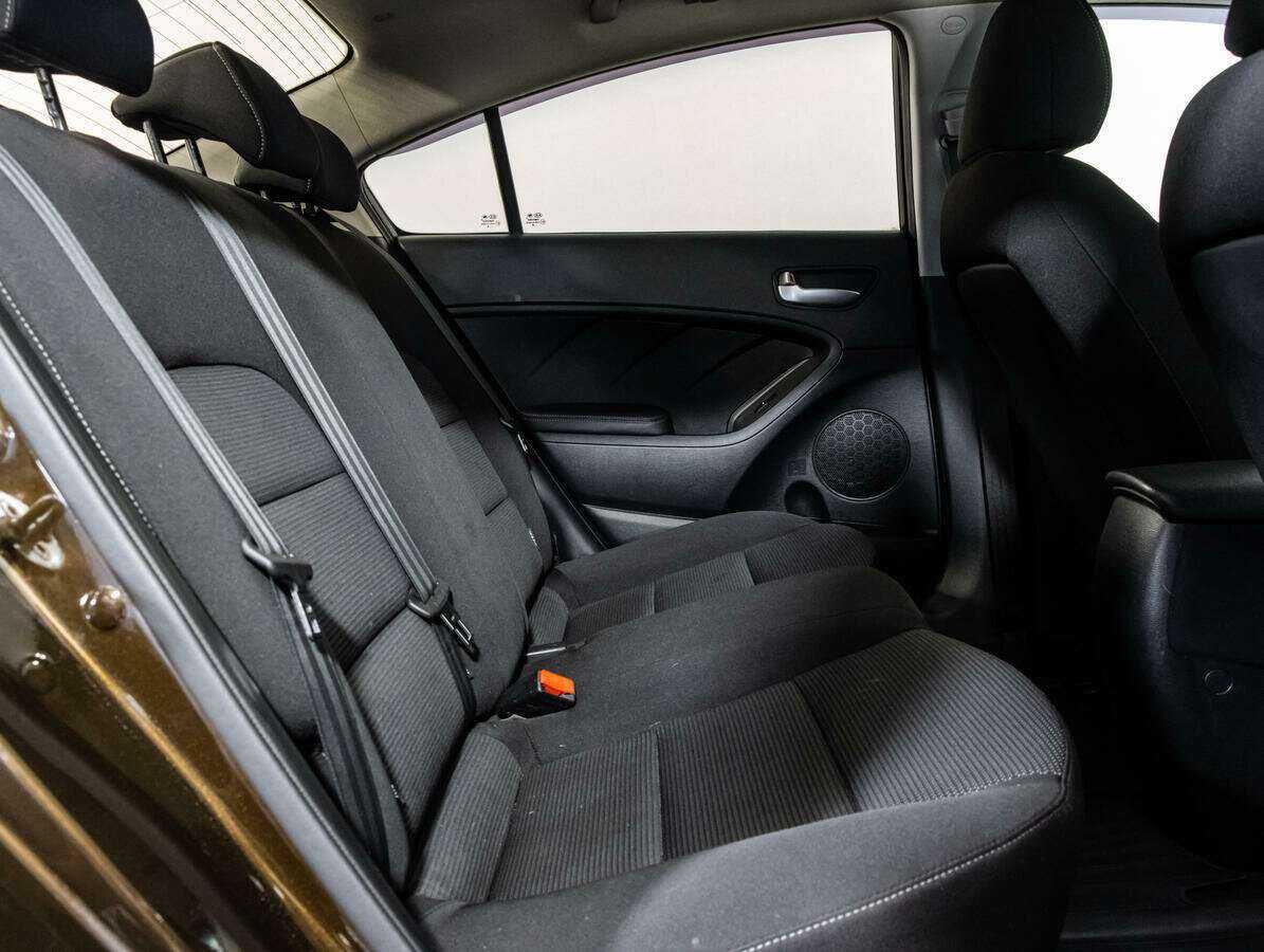 Kia Cerato с пробегом — 2018 год. Фото: #8