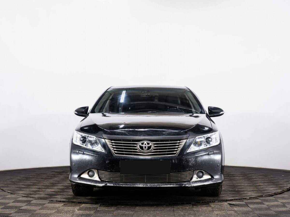 Toyota Camry с пробегом — 2012 год. Фото: #1