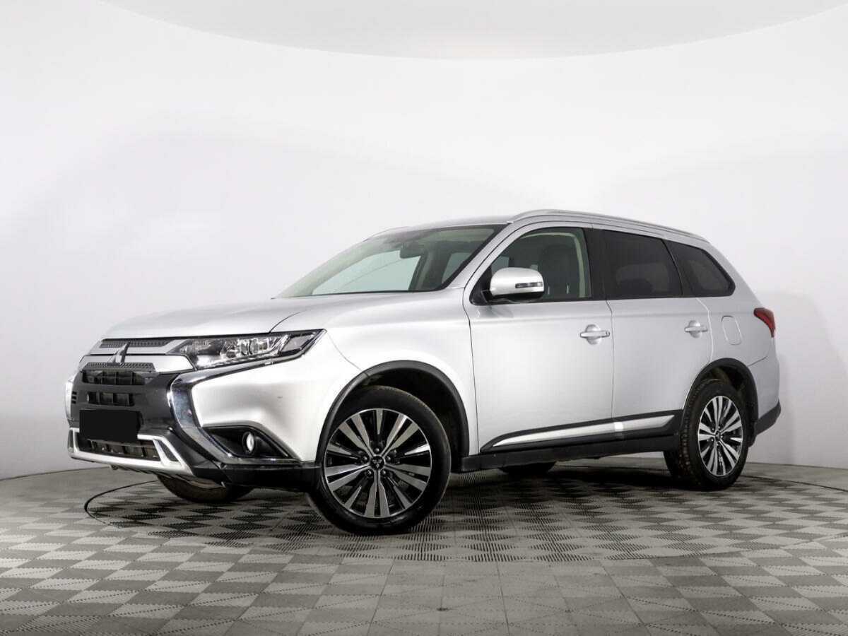 Mitsubishi Outlander с пробегом — 2019 год. Фото: #0
