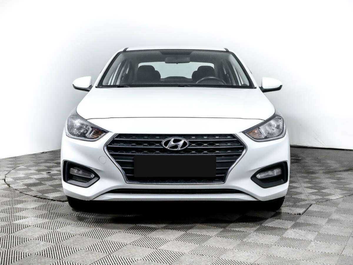 Hyundai Solaris с пробегом — 2018 год. Фото: #1