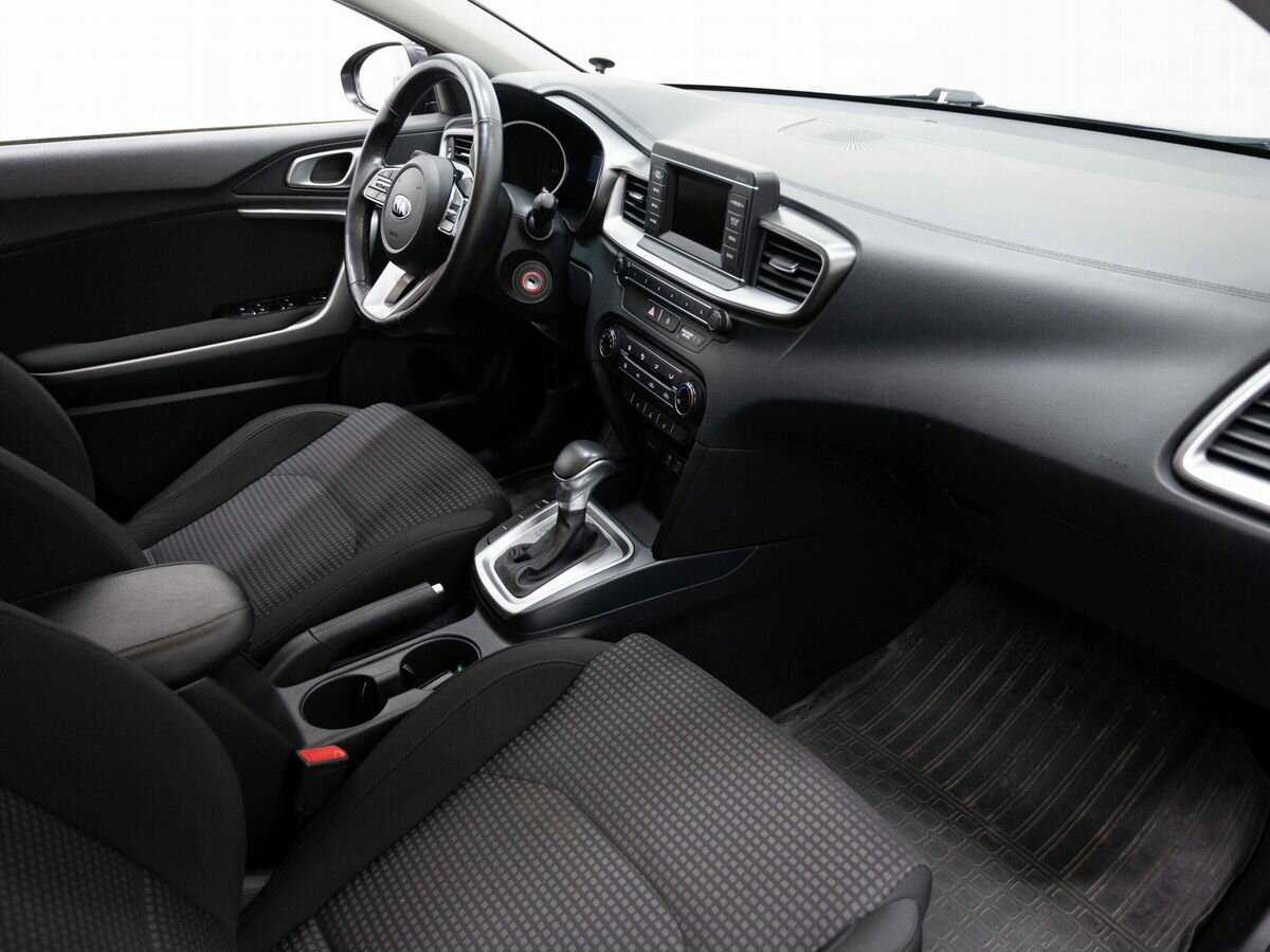 Kia Ceed с пробегом — 2018 год. Фото: #10