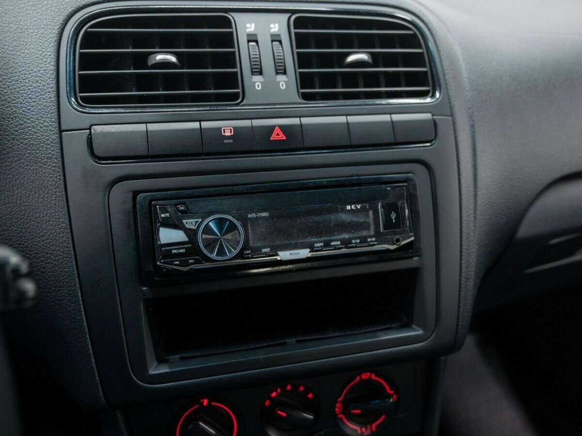 Volkswagen Polo с пробегом — 2020 год. Фото: #18