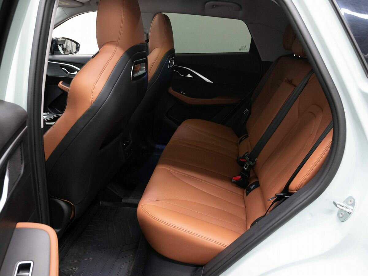 OMODA C5 с пробегом — 2022 год. Фото: #8