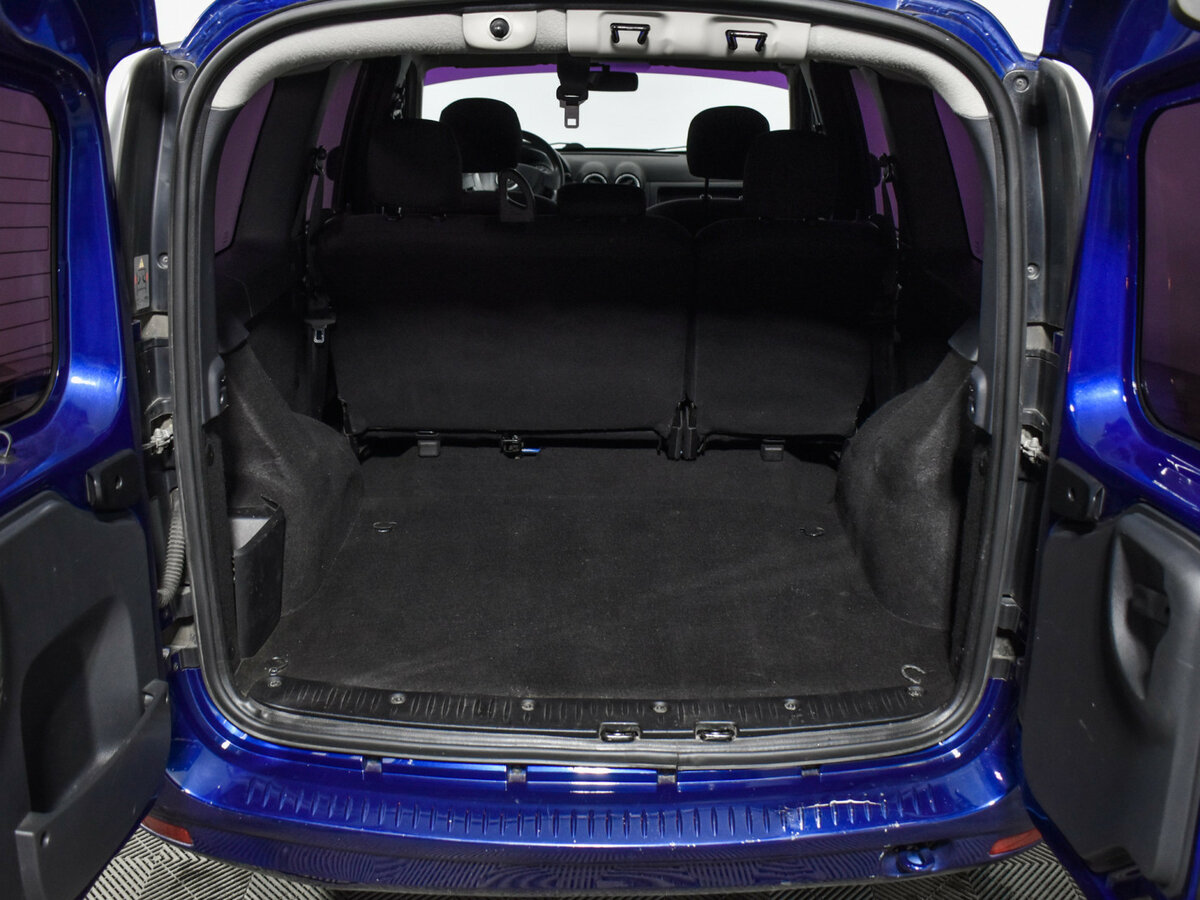 Lada (ВАЗ) Largus с пробегом — 2014 год. Фото: #17