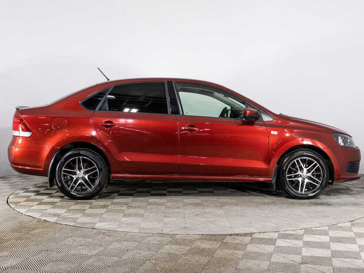 Volkswagen Polo с пробегом — 2014 год. Фото: #3