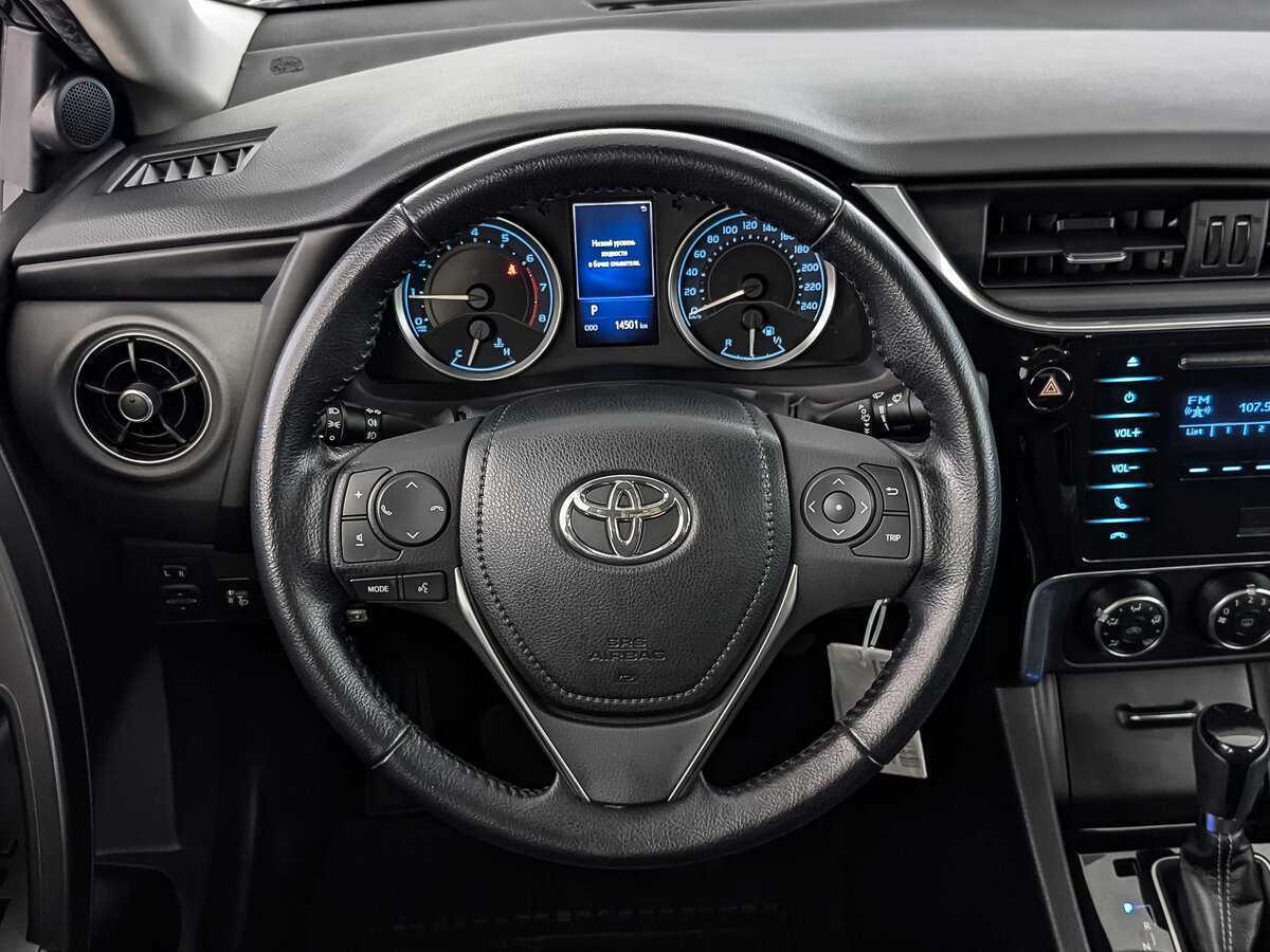 Toyota Corolla с пробегом — 2017 год. Фото: #20