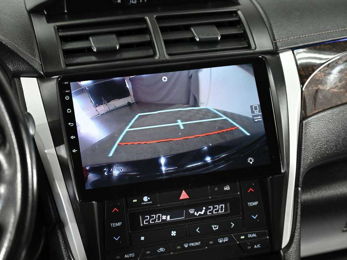 Toyota Camry с пробегом — 2015 год. Фото: #10