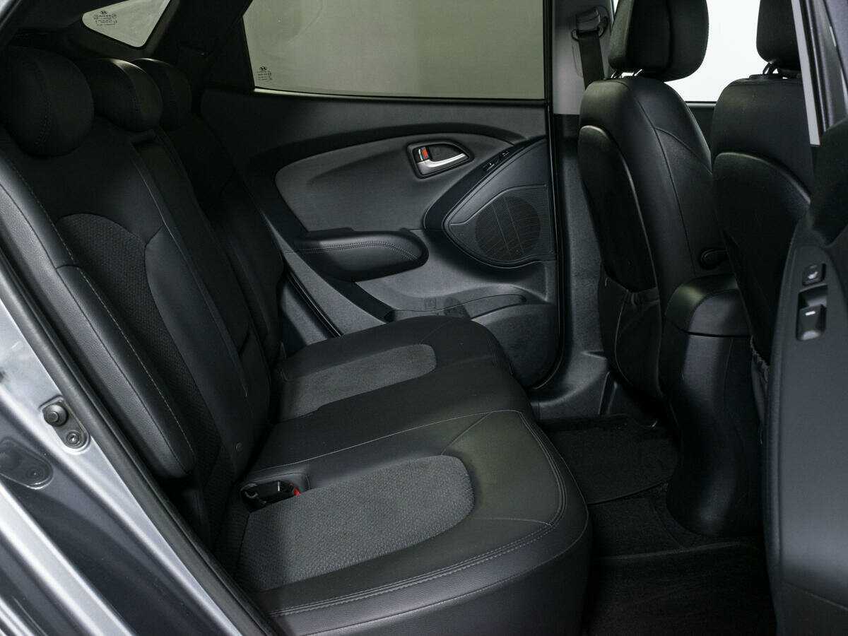 Hyundai ix35 с пробегом — 2012 год. Фото: #8