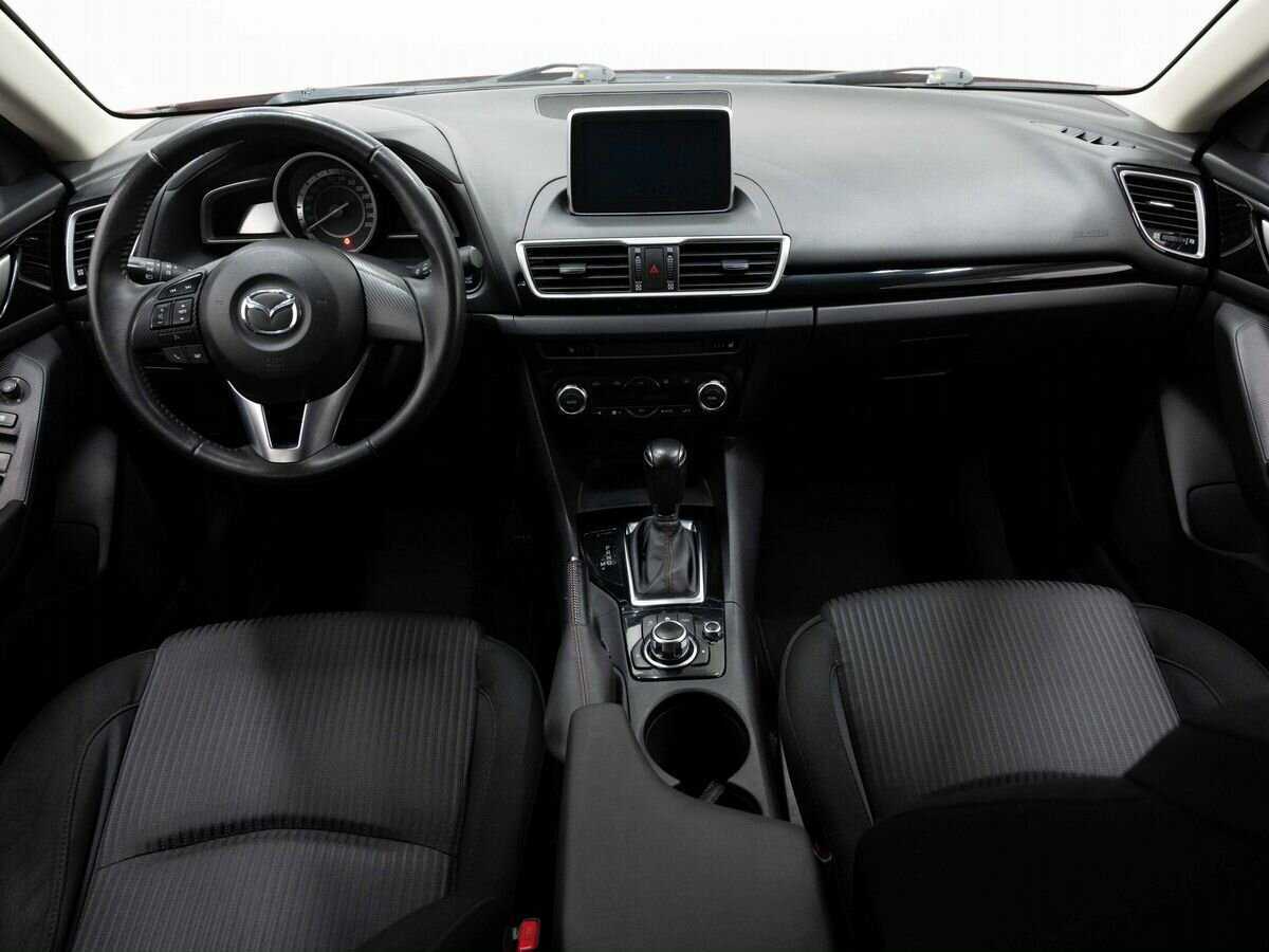 Mazda 3 с пробегом — 2014 год. Фото: #12