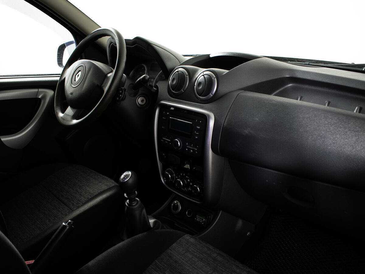 Renault Duster с пробегом — 2012 год. Фото: #8