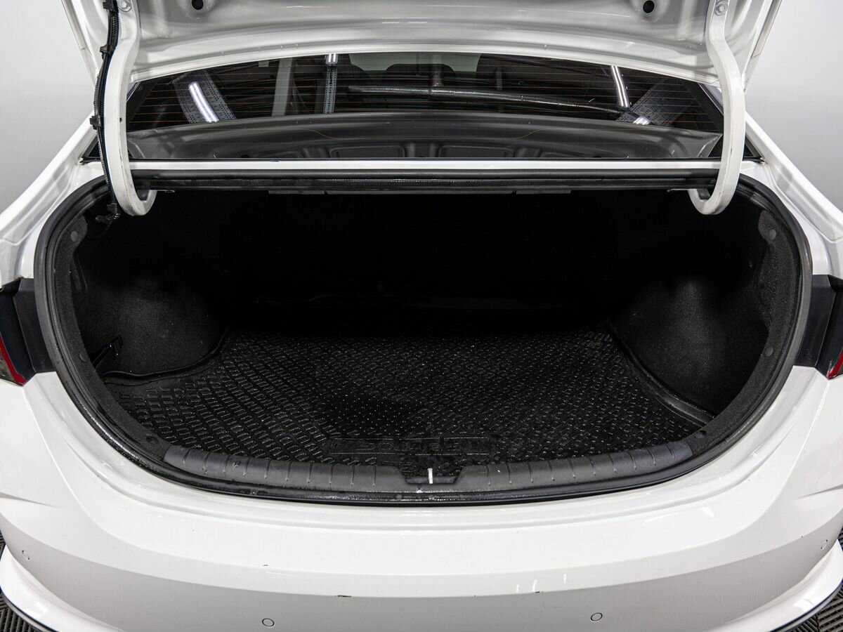 Hyundai Solaris с пробегом — 2021 год. Фото: #19